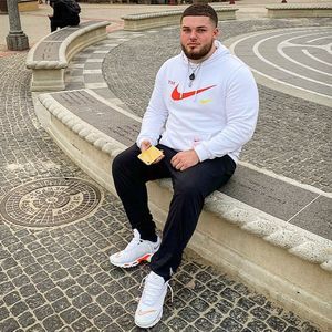 Meet your Posher, Dylan